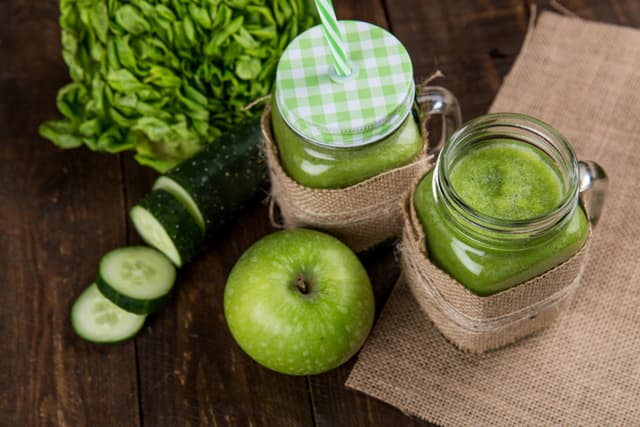 Top 5 rețete de smoothie-uri verzi pentru energie